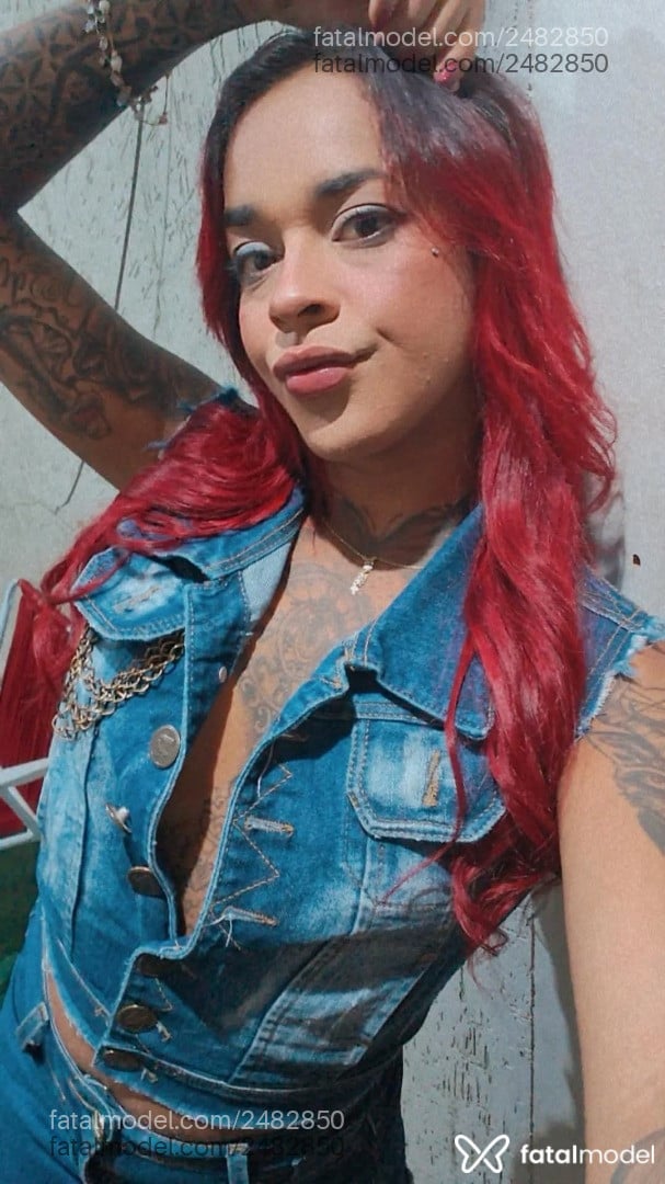 Acompanhante mulher trans ruiva (o) de olhos pretos em Tupaciguara Acompanhante mulher trans ruiva (o) de olhos pretos em Tupaciguara - Kauany