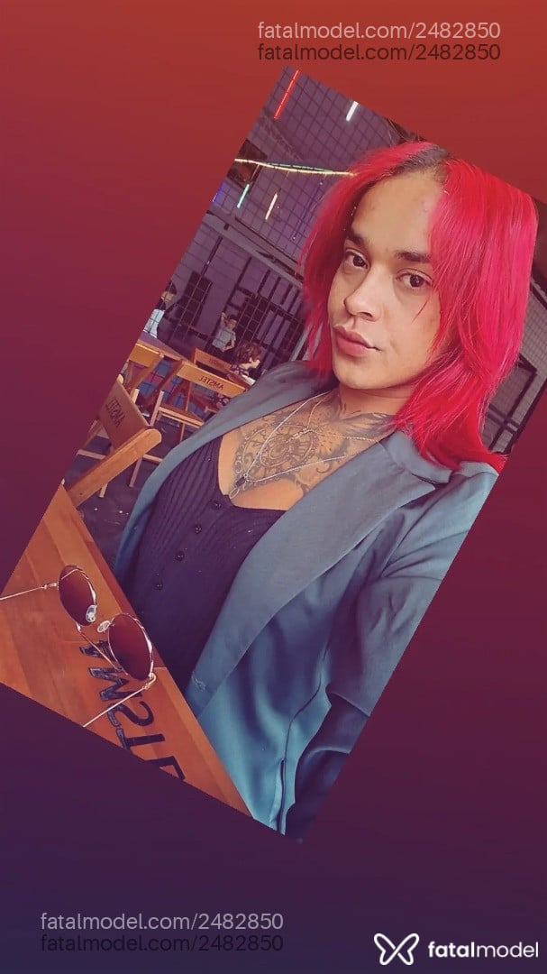 Acompanhante mulher trans ruiva (o) de olhos pretos em Tupaciguara Acompanhante mulher trans ruiva (o) de olhos pretos em Tupaciguara - Kauany