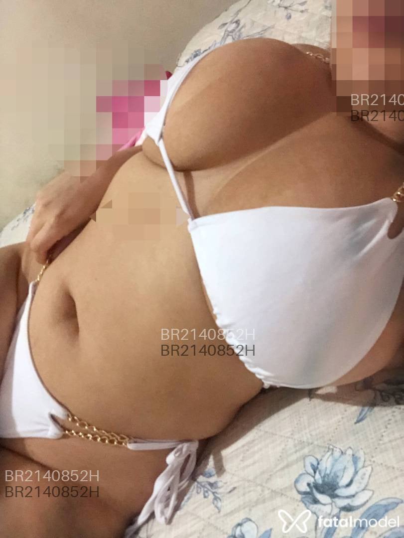 Acompanhante mulher loira (o) de olhos pretos - Yara Valentína