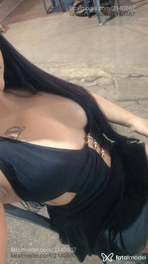 Acompanhante mulher morena (o) de olhos castanhos - Pietra Loppes