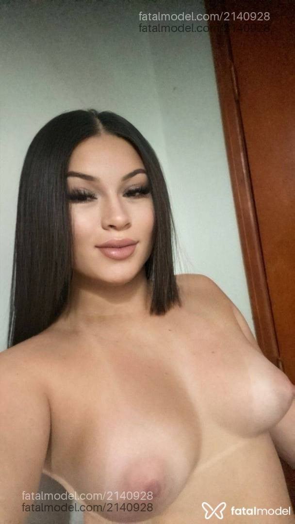 Acompanhante mulher morena (o) de olhos castanhos - Amanda Dorand