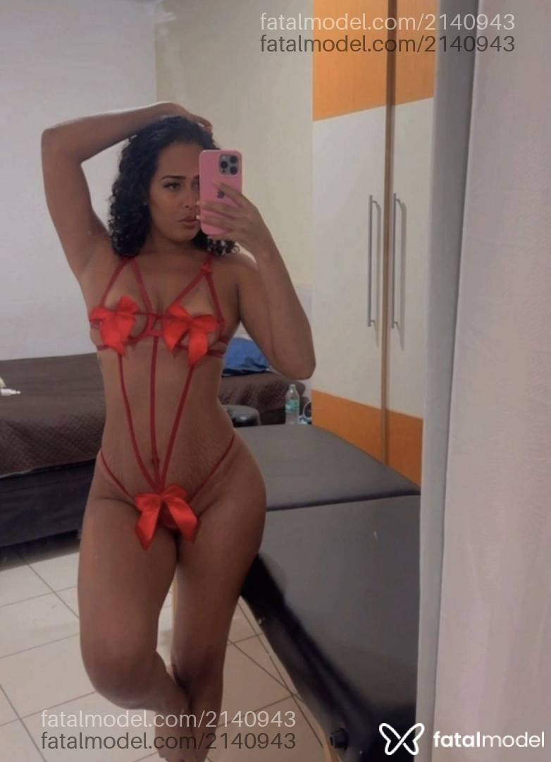 Acompanhante mulher morena (o) de olhos castanhos - Manu