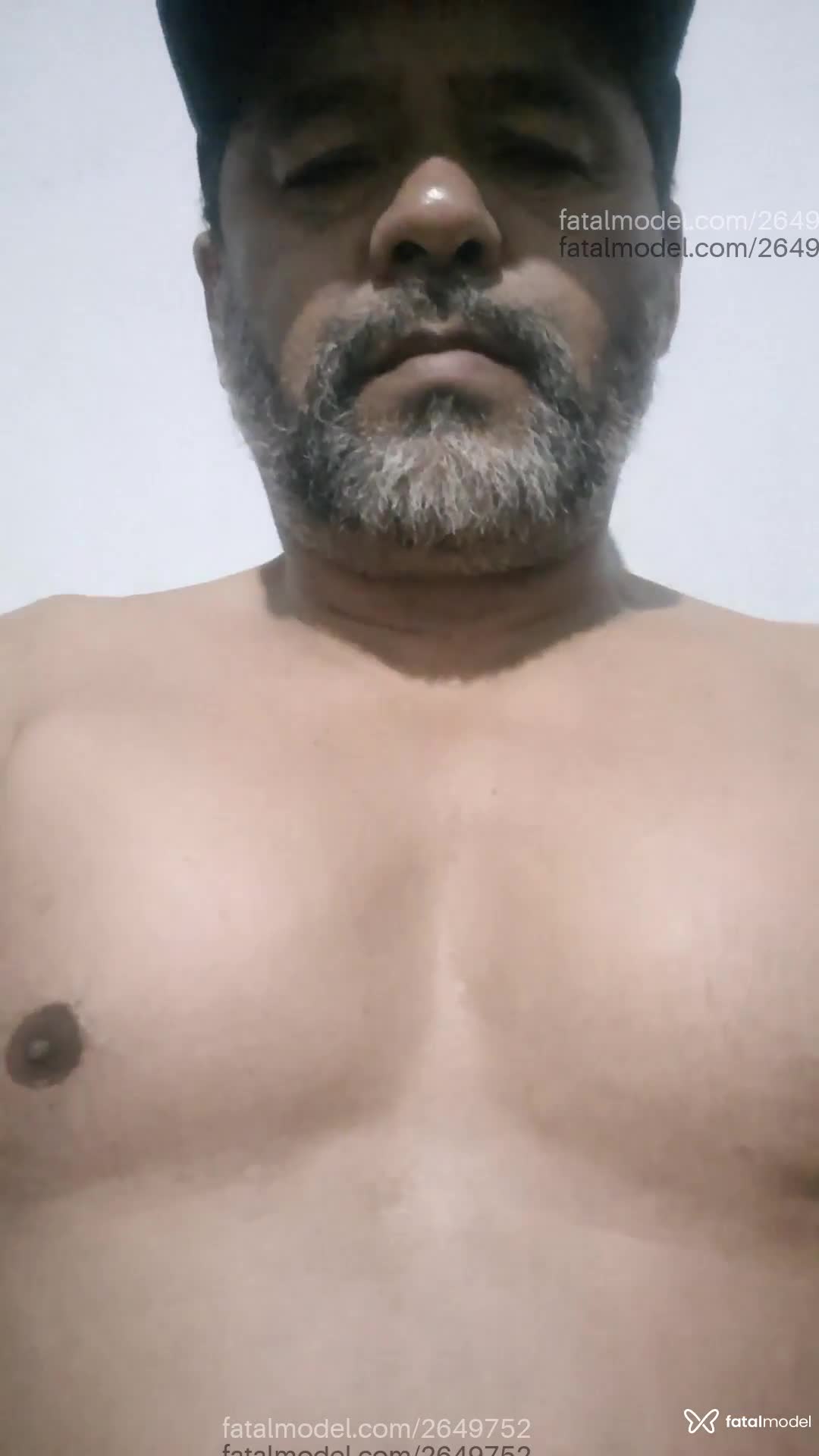 Acompanhante homem morena (o) de olhos castanhos em Imperatriz - Sousa