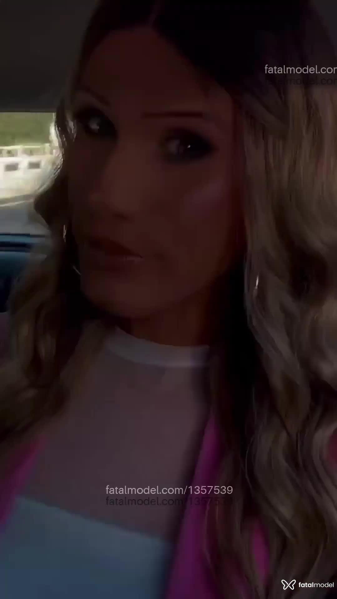 Acompanhante travesti com cabelo castanho de olhos verdes em Sapiranga Acompanhante travesti com cabelo castanho de olhos verdes em Sapiranga - Bruna Holl