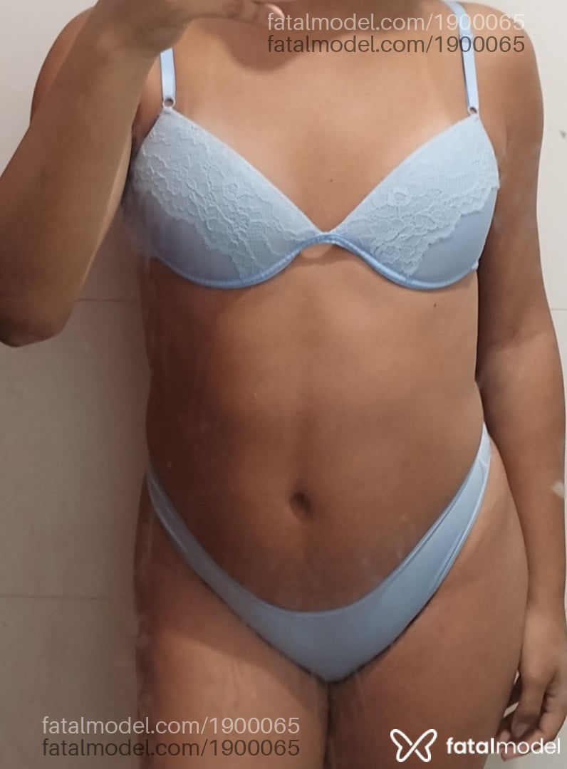 Acompanhante mulher trans com cabelo castanho de olhos castanhos em Cabo de Santo Agostinho - Sabrina Souza