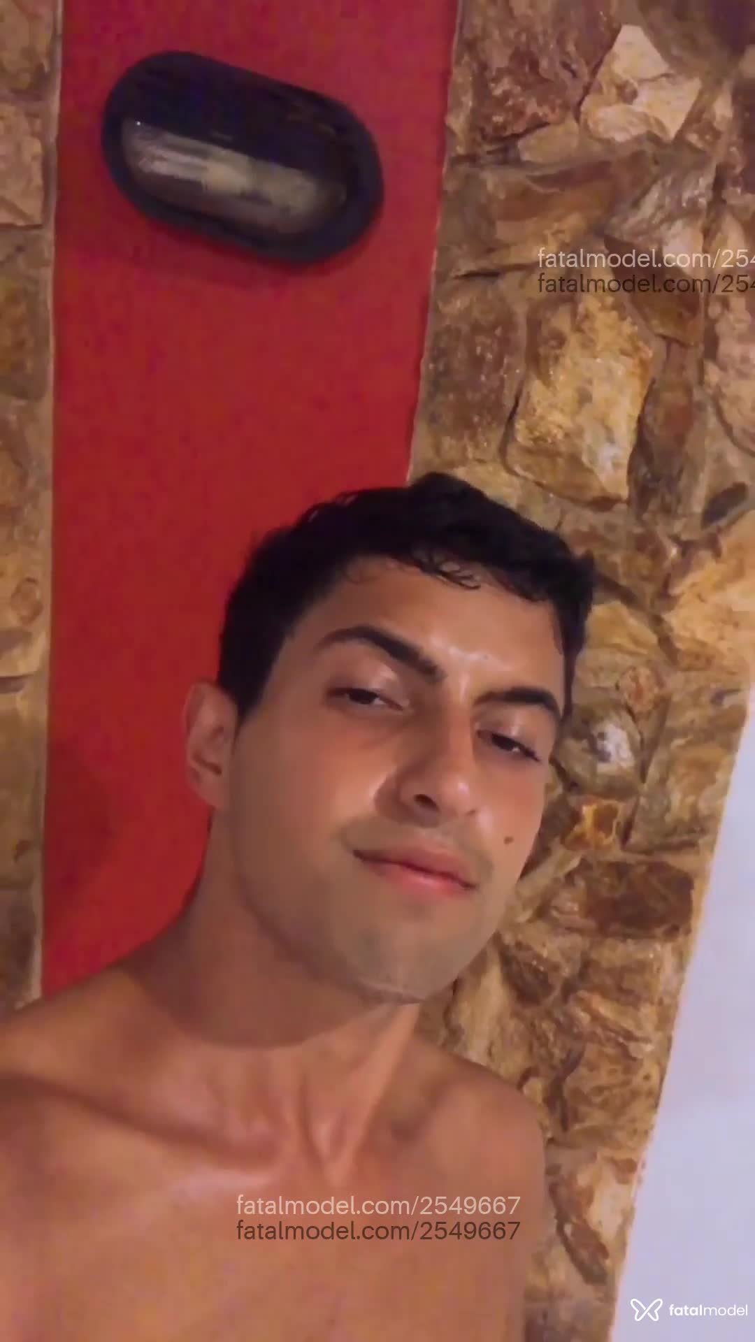 Acompanhante homem morena (o) de olhos castanhos em Capão da Canoa Acompanhante homem morena (o) de olhos castanhos em Capão da Canoa - Kauê Lintez