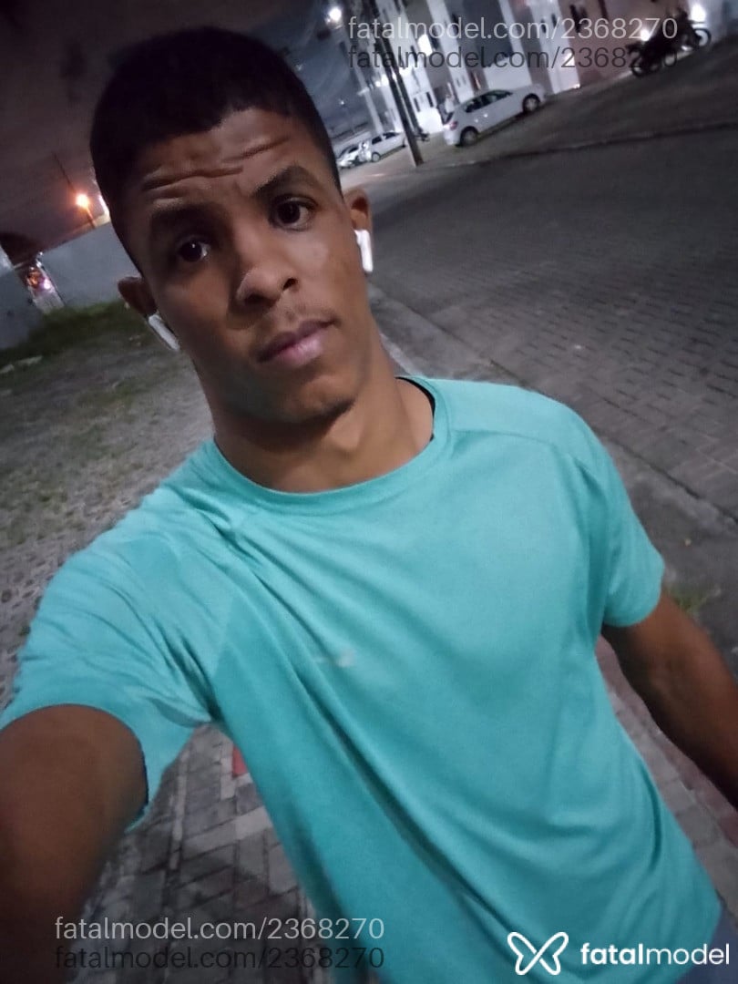 Acompanhante homem morena (o) de olhos castanhos - Morenochocolatejp Acompanhante homem morena (o) de olhos castanhos - Morenochocolatejp
