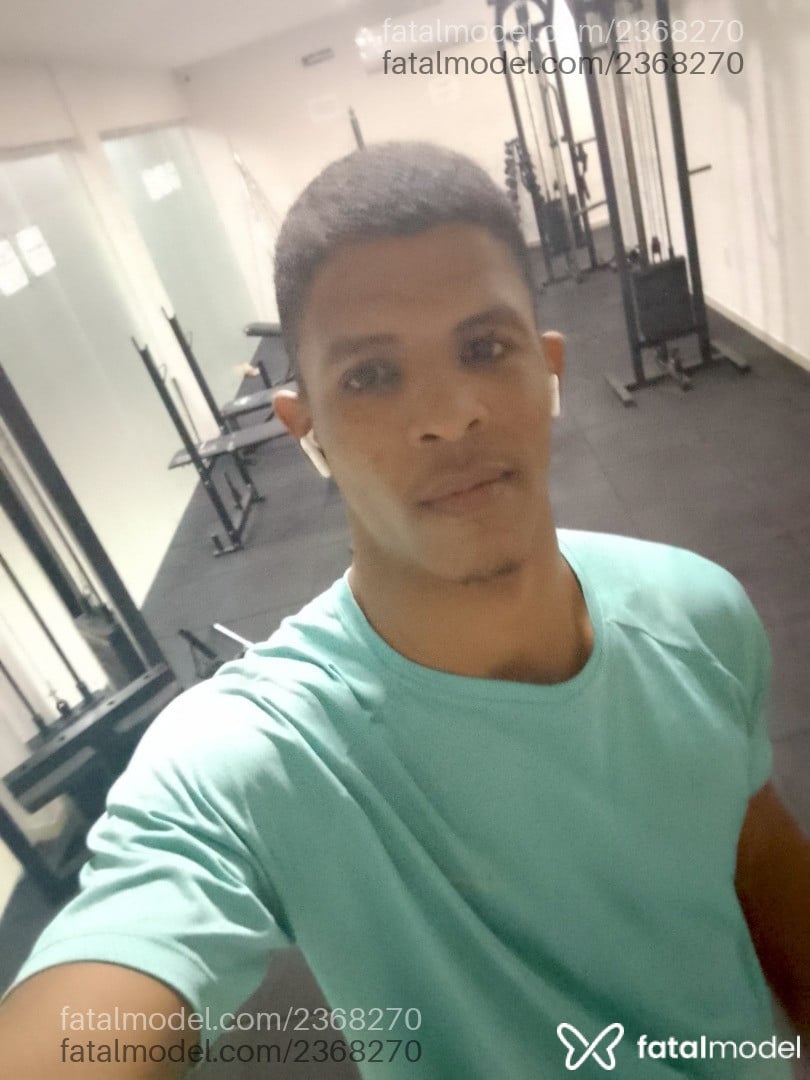 Acompanhante homem morena (o) de olhos castanhos - Morenochocolatejp Acompanhante homem morena (o) de olhos castanhos - Morenochocolatejp