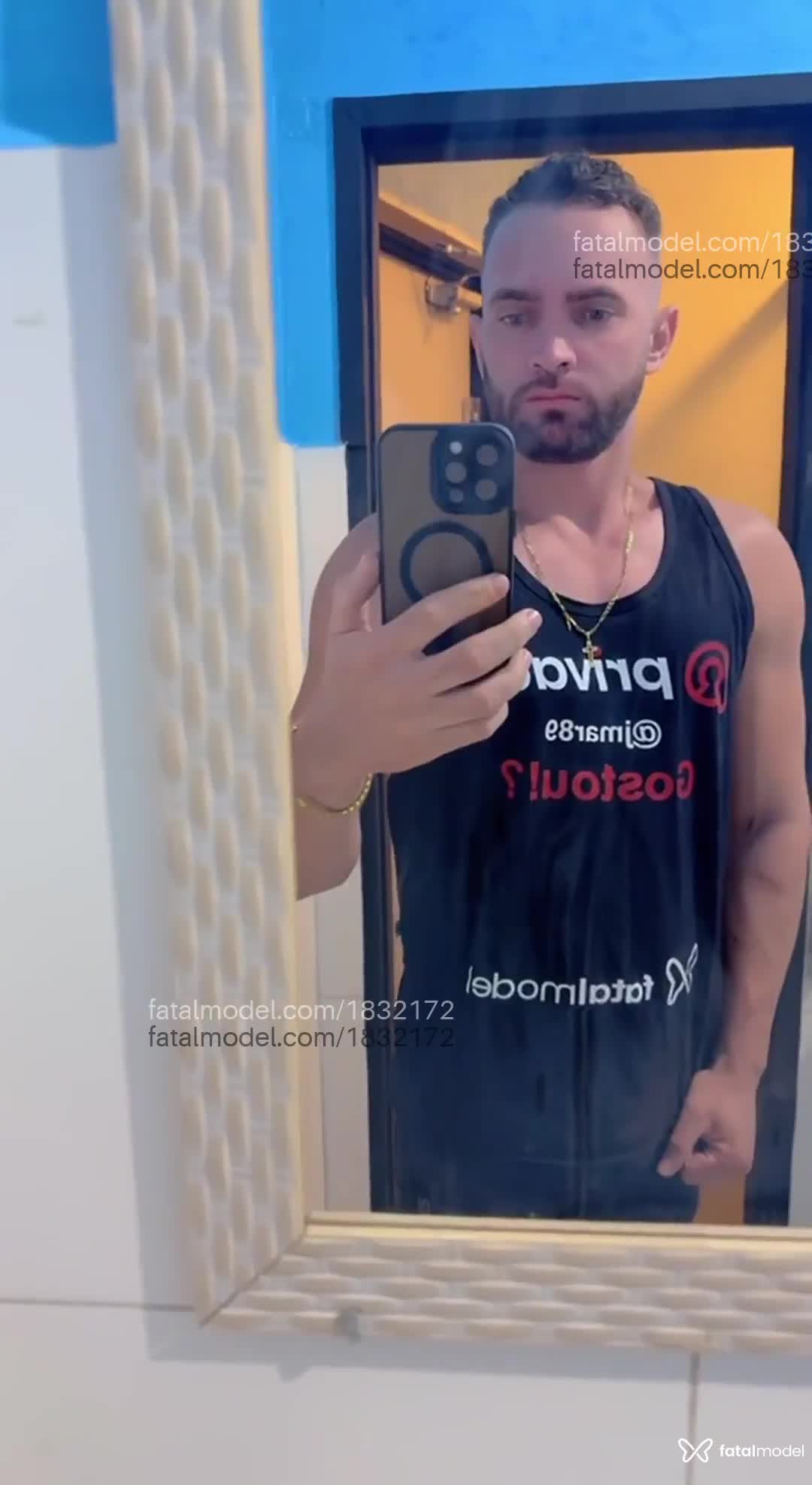Acompanhante homem com cabelo castanho de olhos verdes em Campinas - Bullbravo