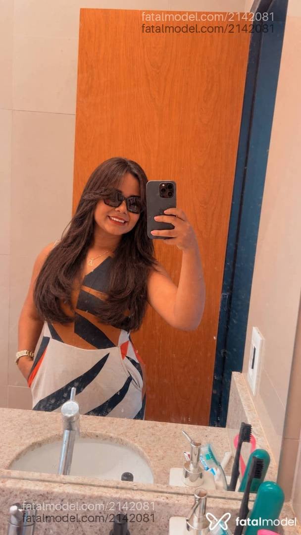 Acompanhante mulher morena (o) de olhos pretos em Brasília - Stefany Brandão
