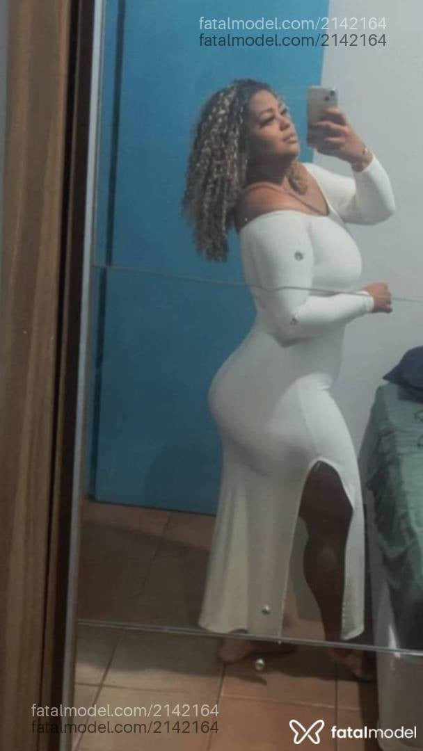 Acompanhante mulher loira (o) de olhos castanhos - Bruna Dias