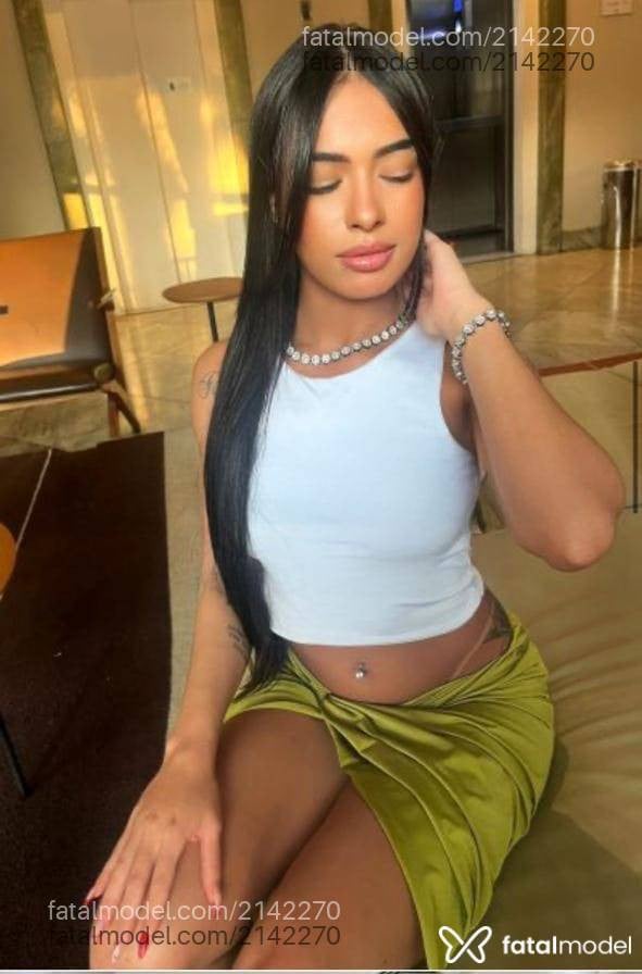 Acompanhante mulher morena (o) de olhos mel - Lya Lopes