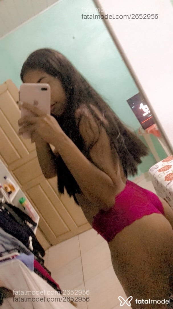 Acompanhante mulher morena (o) de olhos pretos em Açailândia Acompanhante mulher morena (o) de olhos pretos em Açailândia - Moreniinha