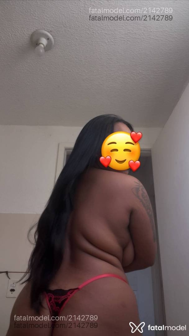 Acompanhante mulher morena (o) de olhos pretos - Gabrielly
