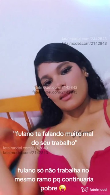Acompanhante mulher morena (o) de olhos castanhos em Virtual Acompanhante mulher morena (o) de olhos castanhos em Virtual - Vitória