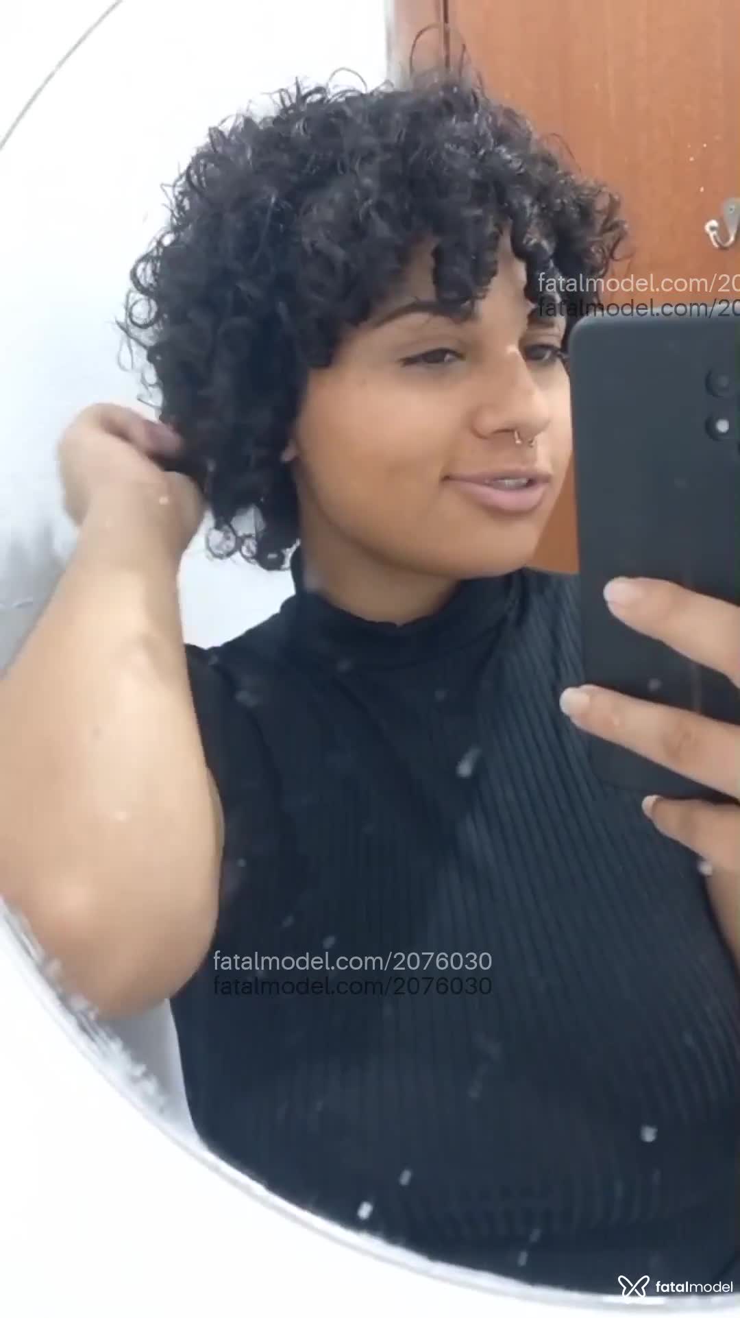 Acompanhante mulher morena (o) de olhos pretos em Porto Belo - Luke Moura