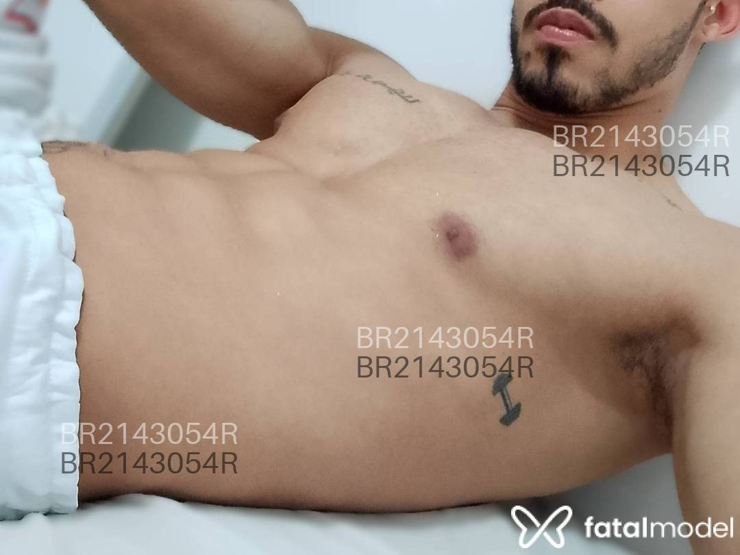 Acompanhante homem morena (o) de olhos castanhos em Virtual - Juang