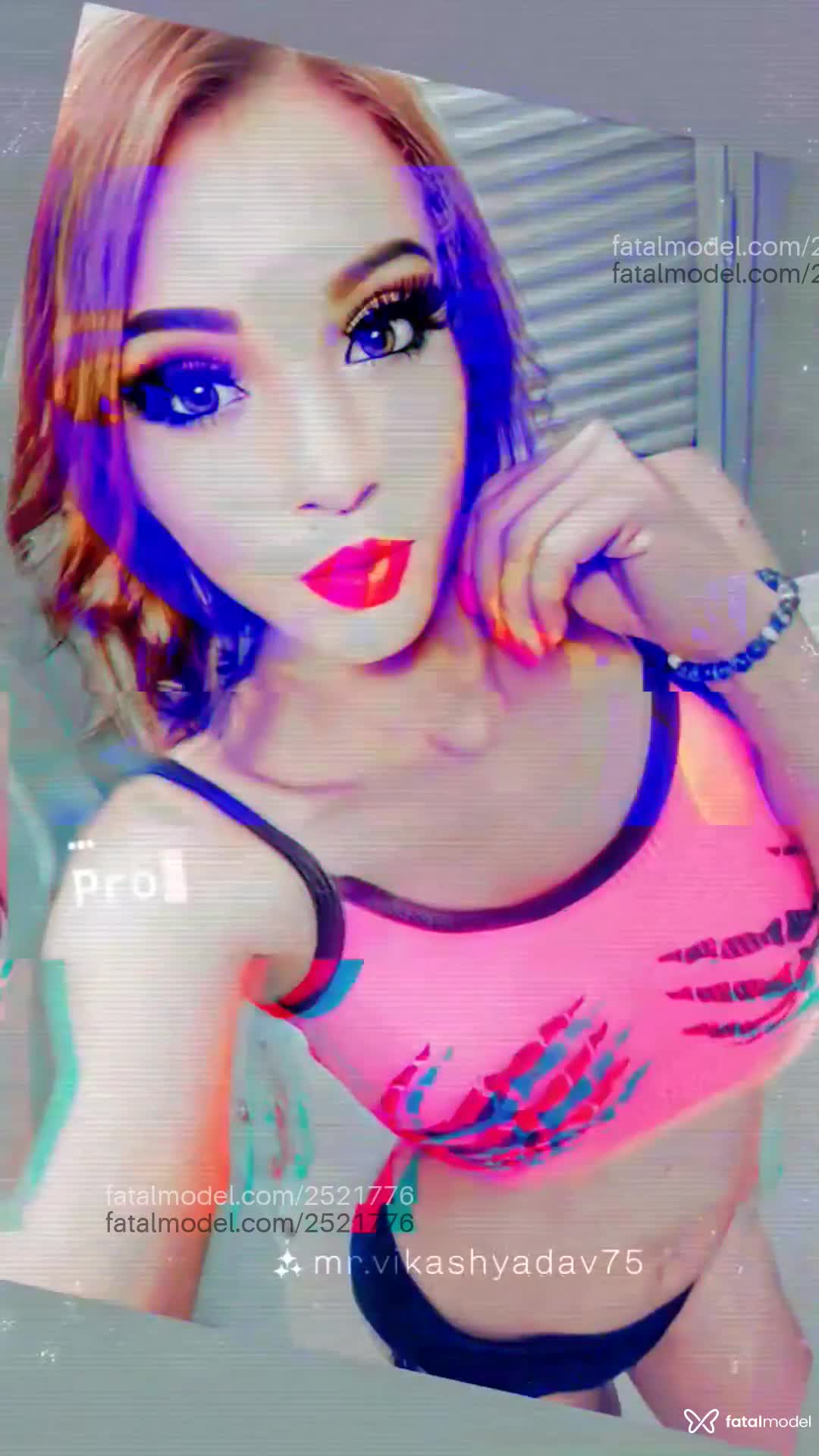 Acompanhante mulher trans morena (o) de olhos castanhos - Isabela Fernandes