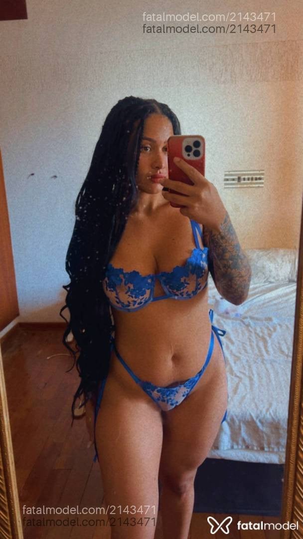 Acompanhante mulher com cabelo castanho de olhos castanhos - Bruna Ferraz