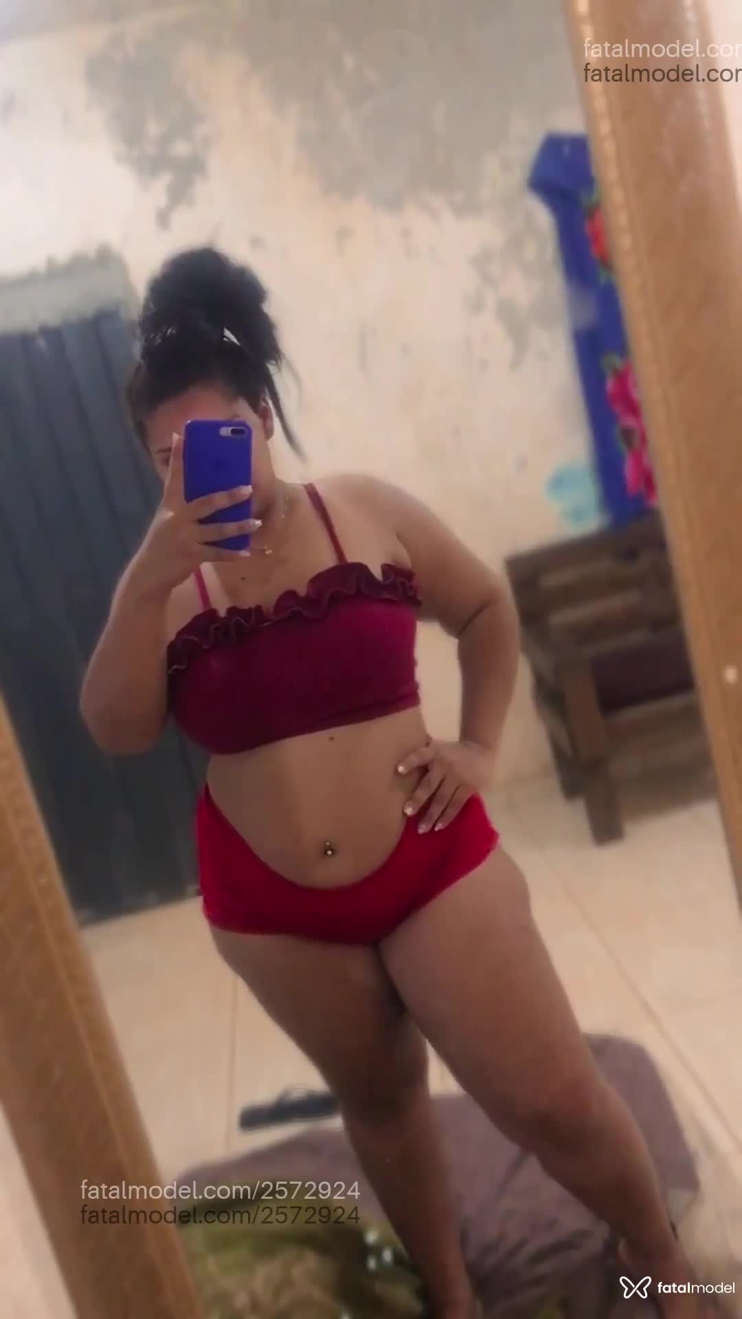 Acompanhante mulher morena (o) de olhos castanhos - Vivi Fontinely