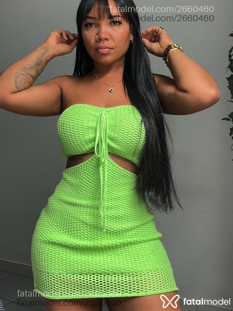 Acompanhante mulher com cabelo castanho de olhos castanhos em Santos - Thaina Ferraz