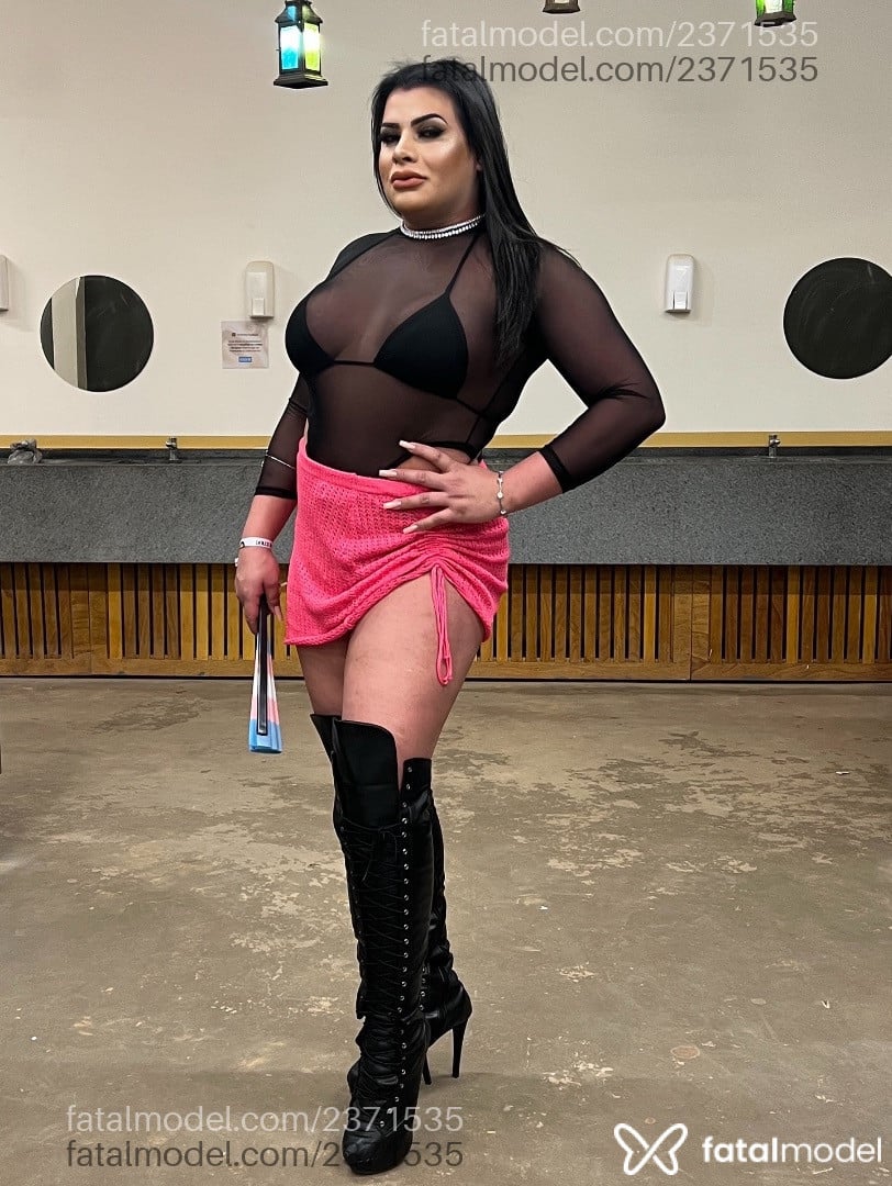 Acompanhante mulher trans morena (o) de olhos pretos em Goiânia - Piettra Almeida