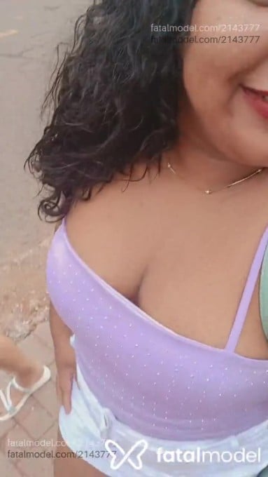 Acompanhante mulher com cabelo castanho de olhos castanhos em Cascavel - Glénda