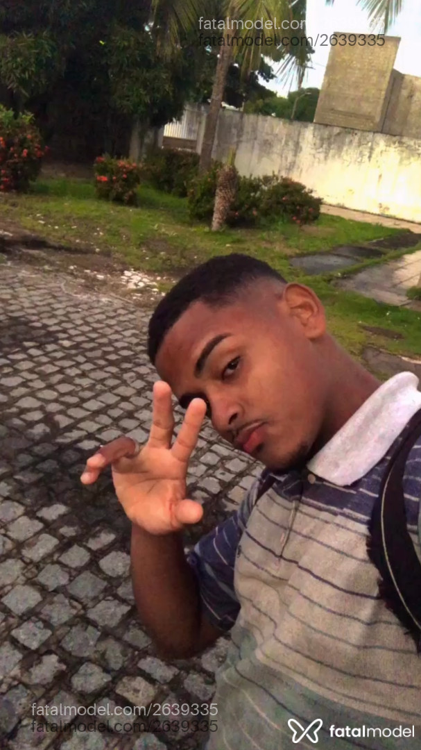 Acompanhante homem morena (o) de olhos pretos em Virtual - Gabriel