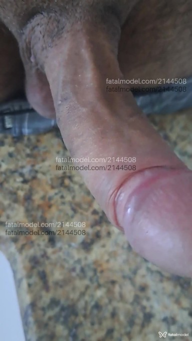 Acompanhante homem com cabelo castanho de olhos castanhos em Tubarão Acompanhante homem com cabelo castanho de olhos castanhos em Tubarão - Cristian