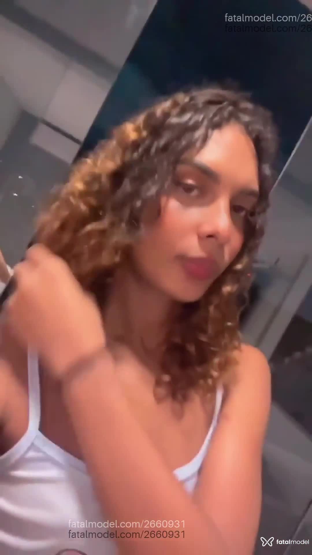 Acompanhante mulher trans com cabelo castanho de olhos mel em Fortaleza - Maria