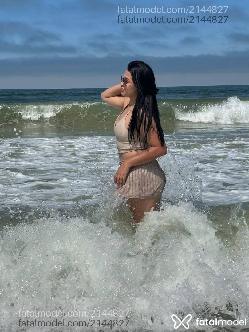 Acompanhante mulher morena (o) de olhos castanhos - Melany