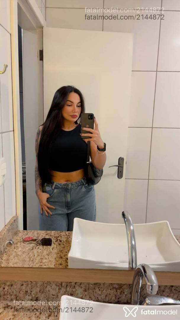 Acompanhante mulher morena (o) de olhos castanhos - Carol Castro