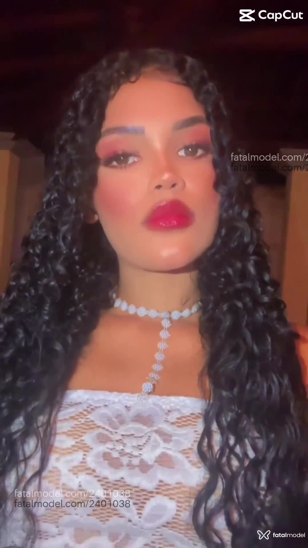 Acompanhante mulher morena (o) de olhos pretos em Goiânia - Ellen