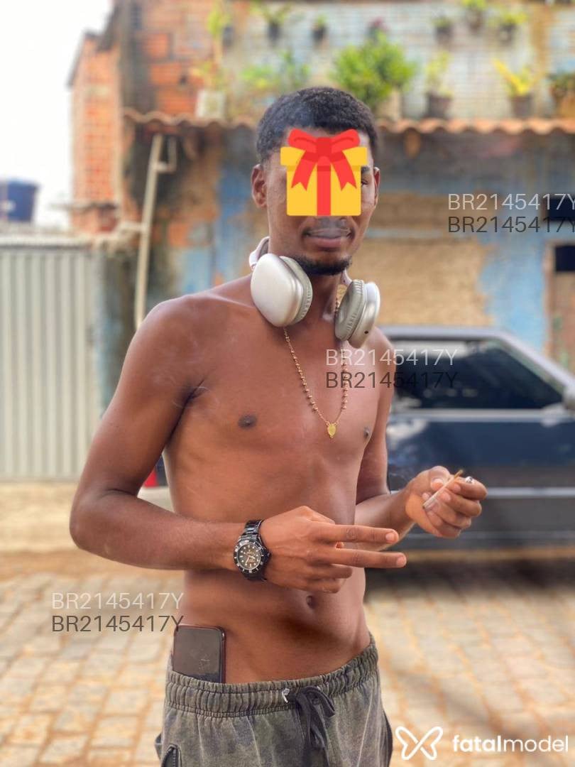 Acompanhante homem morena (o) de olhos pretos em Virtual Acompanhante homem morena (o) de olhos pretos em Virtual - Dudubz