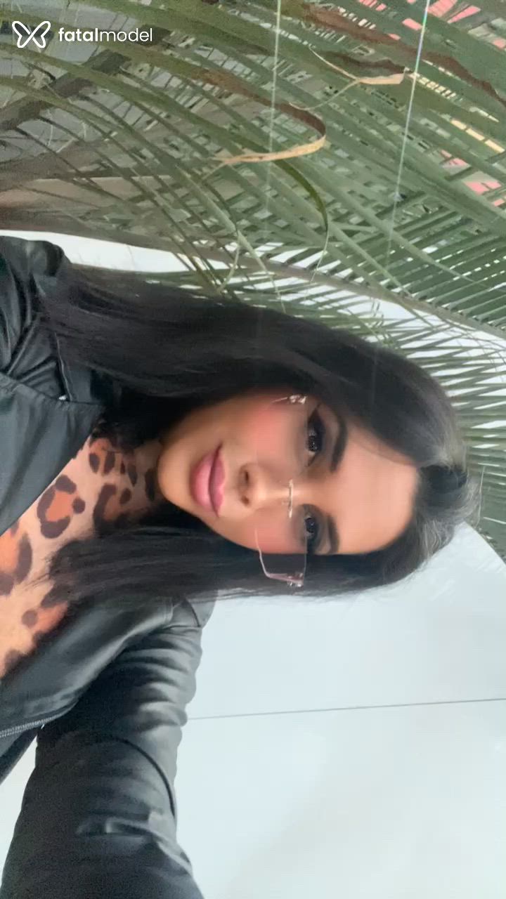 Acompanhante mulher trans morena (o) de olhos castanhos - Jessica