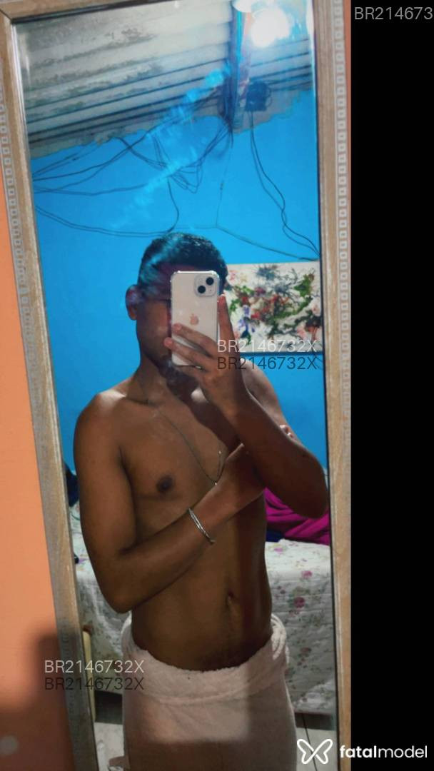 Acompanhante homem morena (o) de olhos castanhos em São Paulo Acompanhante homem morena (o) de olhos castanhos em São Paulo - Raphael Campos