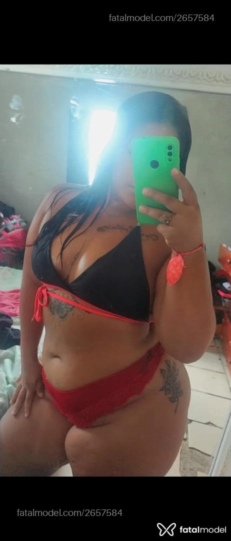 Acompanhante mulher com cabelo castanho de olhos castanhos em Porto Alegre - Leh