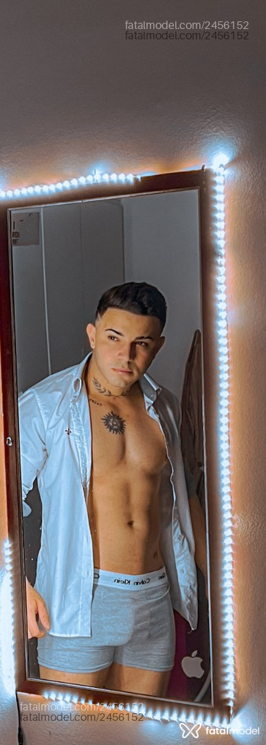 Acompanhante homem com cabelo castanho de olhos castanhos - Gui Esteves Acompanhante homem com cabelo castanho de olhos castanhos - Gui Esteves