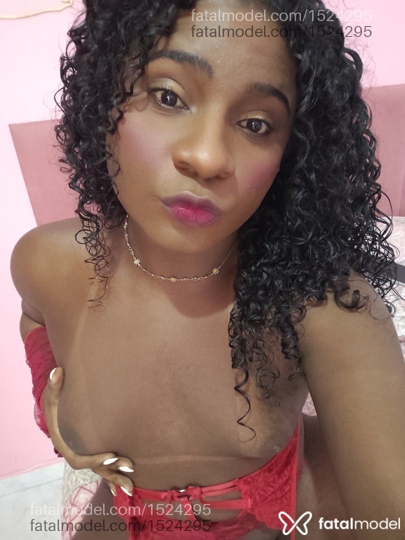 Acompanhante travesti morena (o) de olhos castanhos em Serra Acompanhante travesti morena (o) de olhos castanhos em Serra - Travesti Anaconda