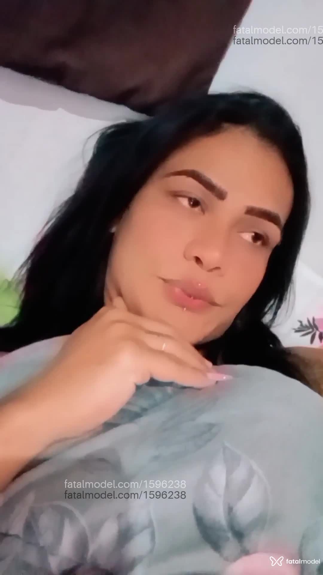 Acompanhante mulher trans morena (o) de olhos castanhos em Água Clara - Karol