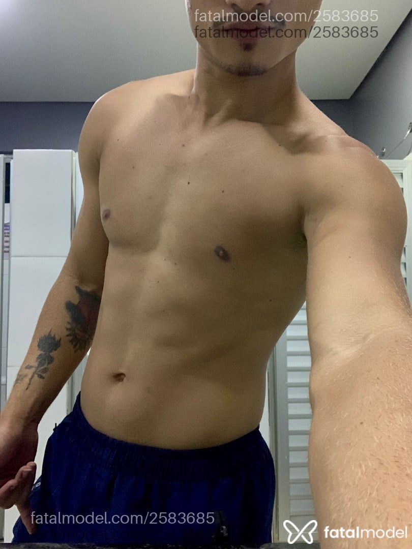 Acompanhante homem morena (o) de olhos castanhos em São Paulo Acompanhante homem morena (o) de olhos castanhos em São Paulo - Andrew