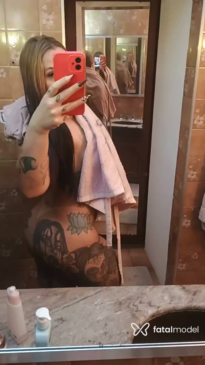 Acompanhante mulher morena (o) de olhos verdes - Eloise Cardoso