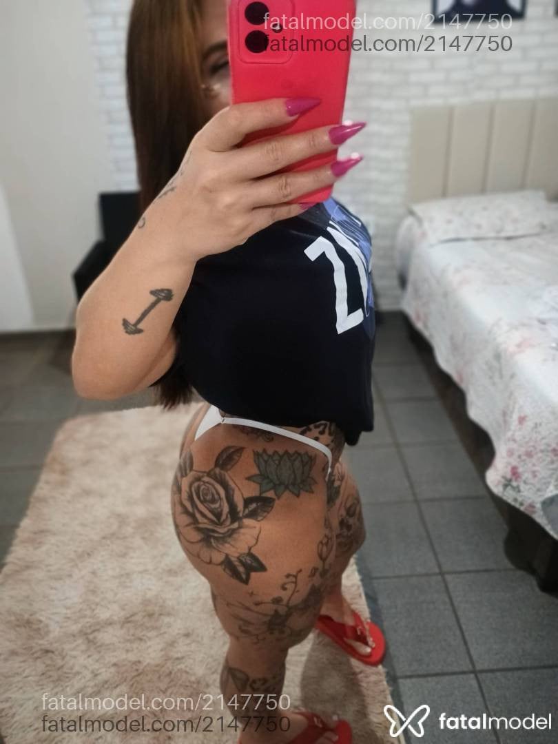Acompanhante mulher morena (o) de olhos verdes - Eloise Cardoso
