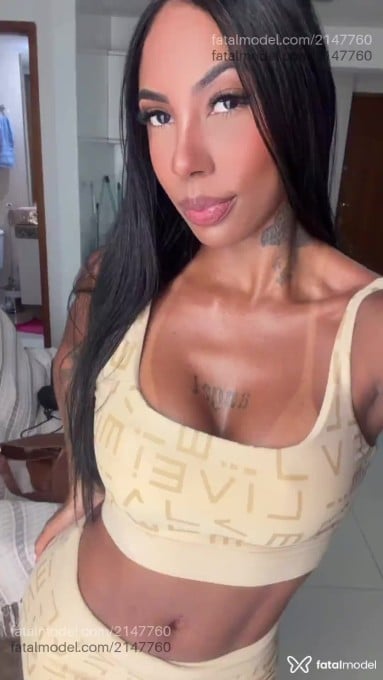 Acompanhante mulher morena (o) de olhos pretos em Brasília - Lavínia