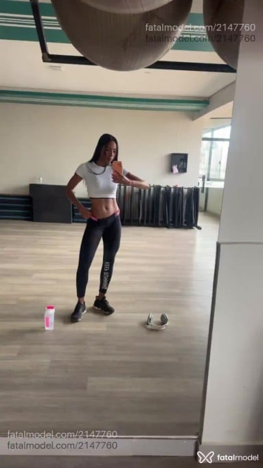 Acompanhante mulher morena (o) de olhos pretos em Brasília Acompanhante mulher morena (o) de olhos pretos em Brasília - Lavínia