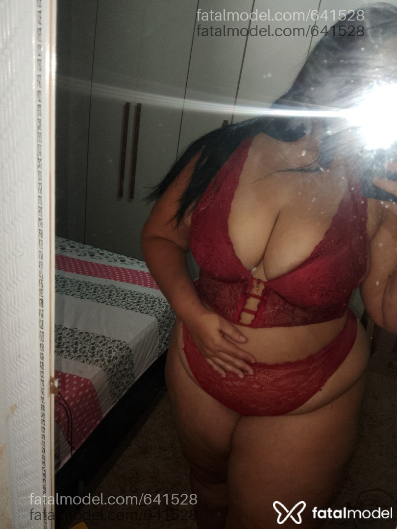 Acompanhante mulher morena (o) de olhos castanhos em Frutal - Izabella