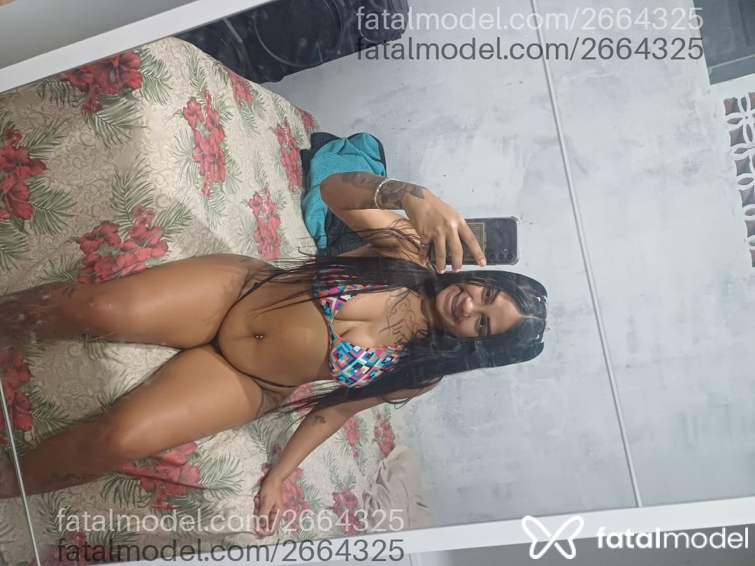 Acompanhante mulher morena (o) de olhos castanhos em São José dos Campos - Morena
