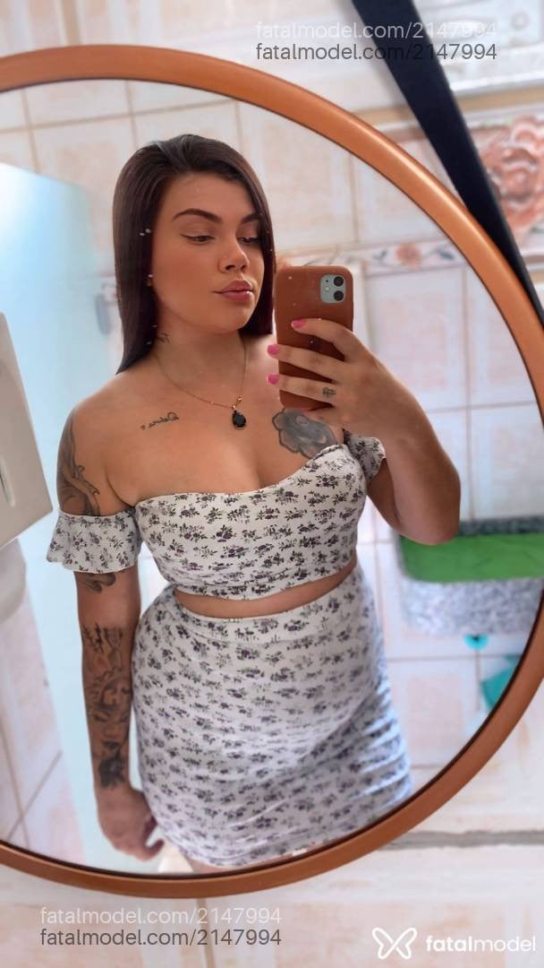Acompanhante mulher com cabelo castanho de olhos castanhos em Sorocaba - Lorena