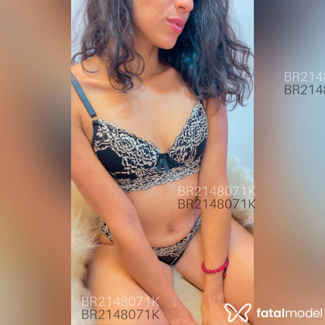 Acompanhante mulher morena (o) de olhos castanhos em Anápolis Acompanhante mulher morena (o) de olhos castanhos em Anápolis - Vivi Alves