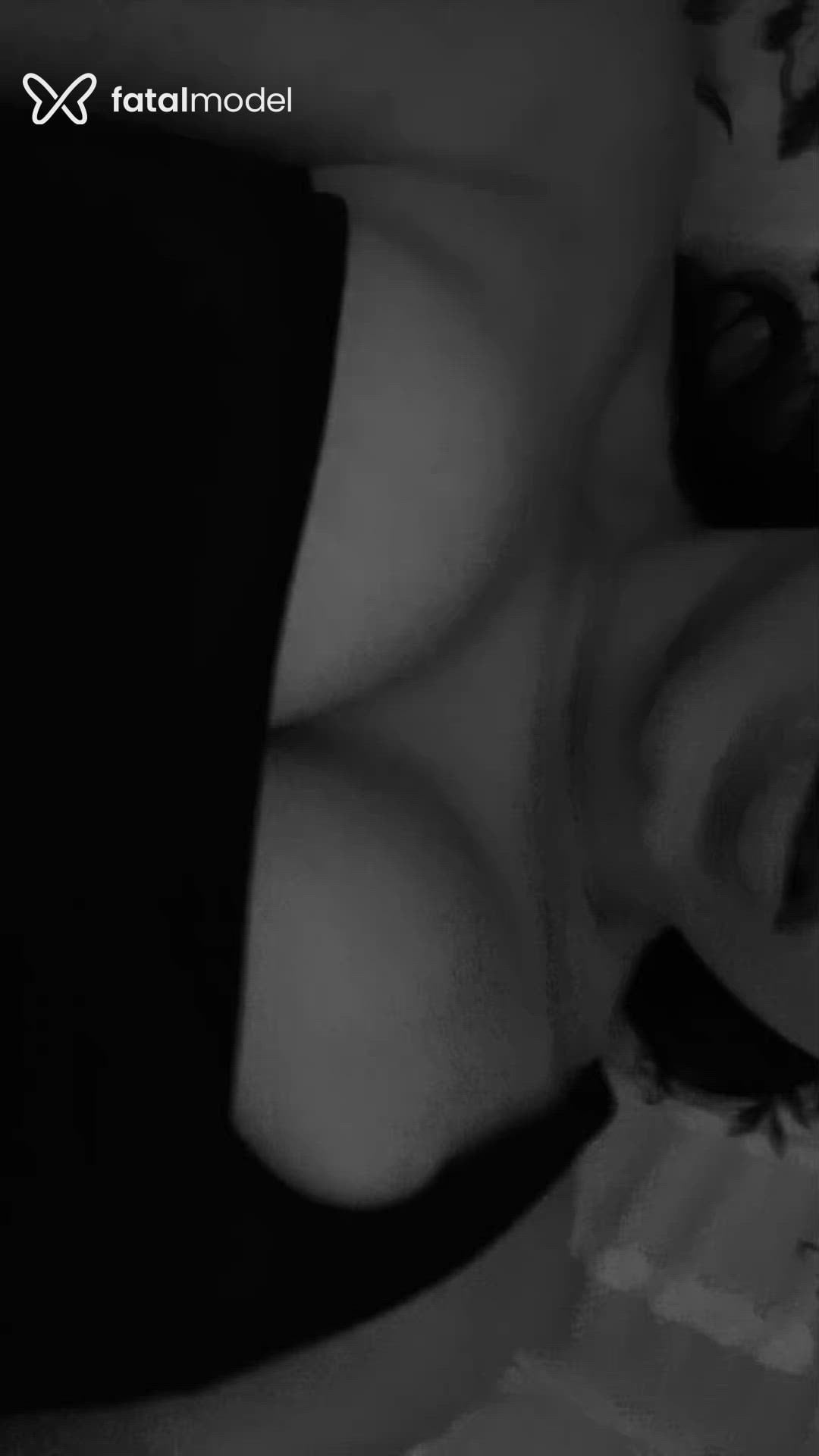 Acompanhante mulher morena (o) de olhos castanhos - Agata